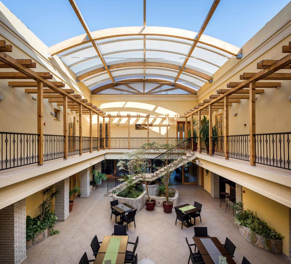 Atrium Agard Panzio Bed and Breakfast Gárdony Εξωτερικό φωτογραφία