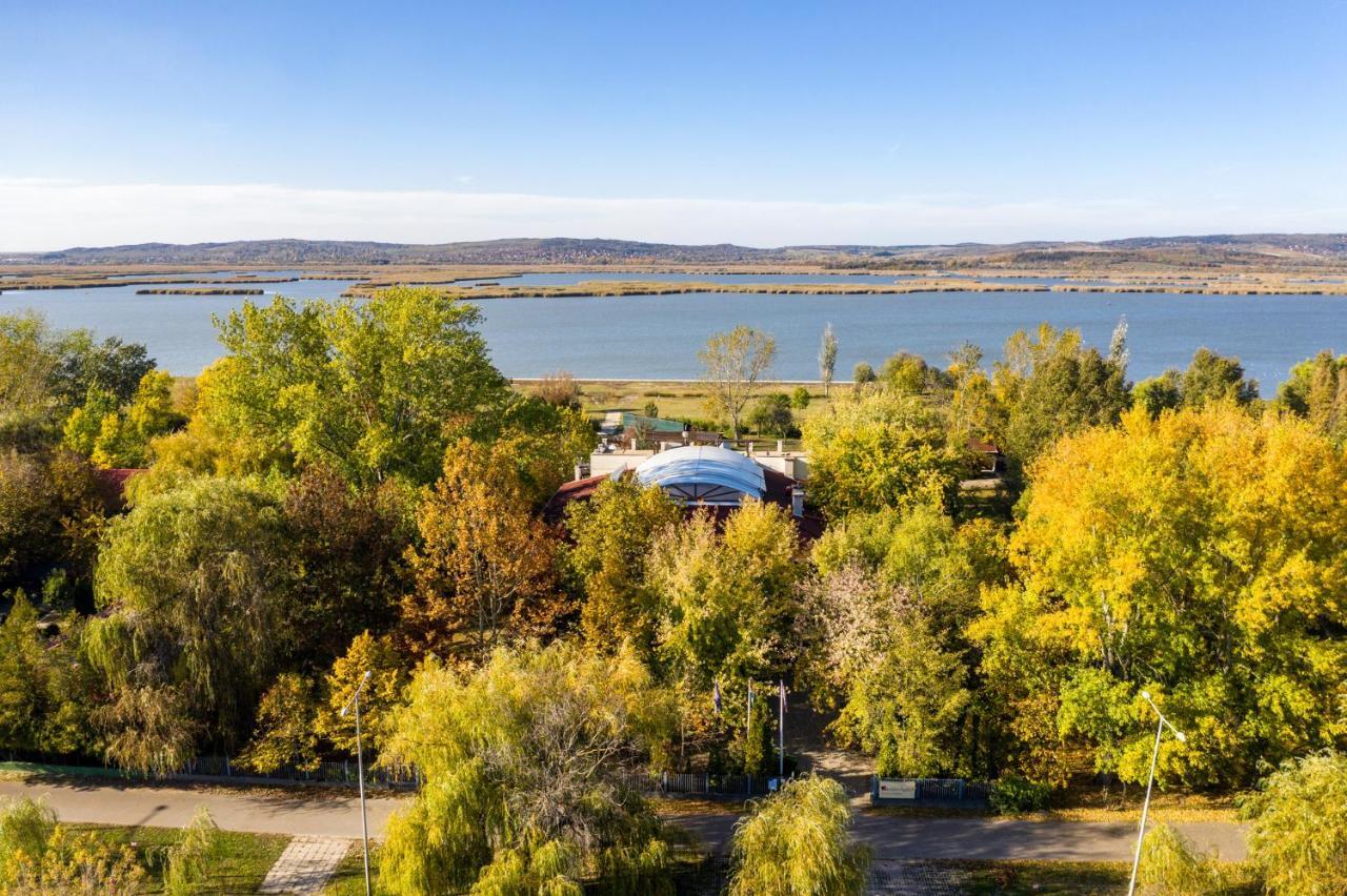 Atrium Agard Panzio Bed and Breakfast Gárdony Εξωτερικό φωτογραφία